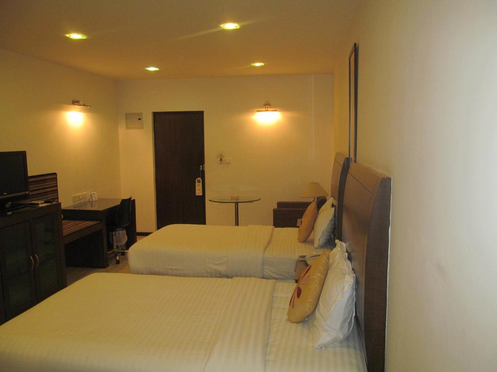 Shilton Residence Bangalore Bagian luar foto