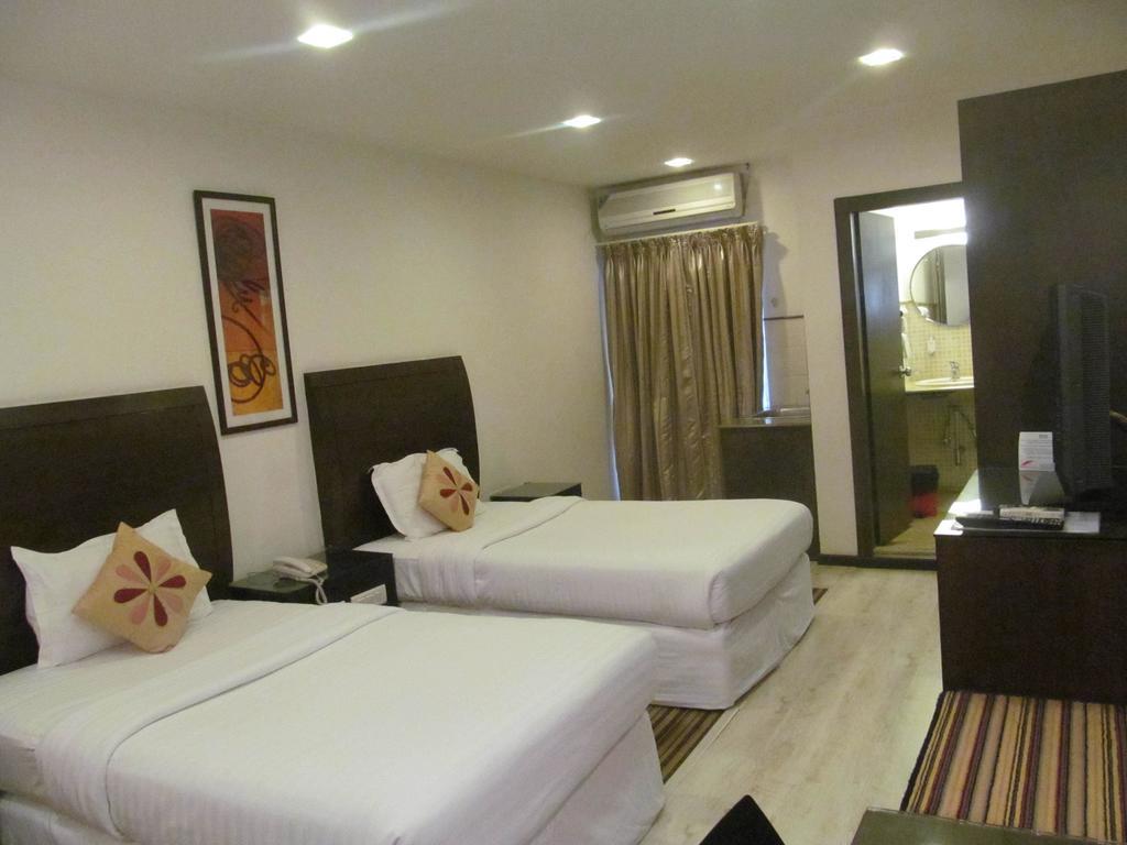 Shilton Residence Bangalore Bagian luar foto