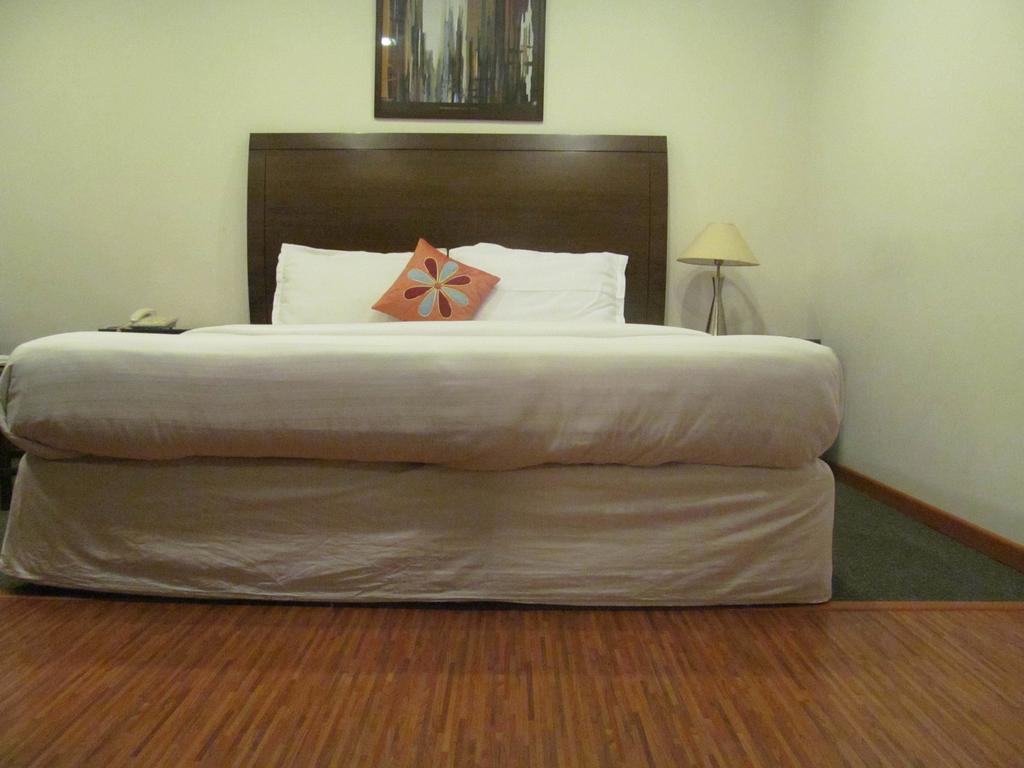Shilton Residence Bangalore Bagian luar foto